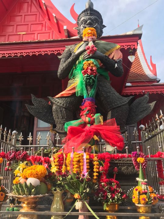 เหรียญท้าวเวสสุวรรณ-หลวงพ่ออิฎฐ์-วัดจุฬามณีรุ่นบุญอีสาน-ปี63-พิมพ์ใหญ่เนื้อทองแดงขัดเงาซีลเดิมจากวัด