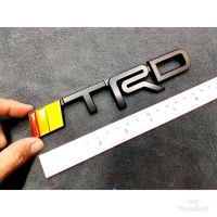 โลโก้ TRD สีดำ แถบสามสี  สำหรับติดท้ายรถยนต์