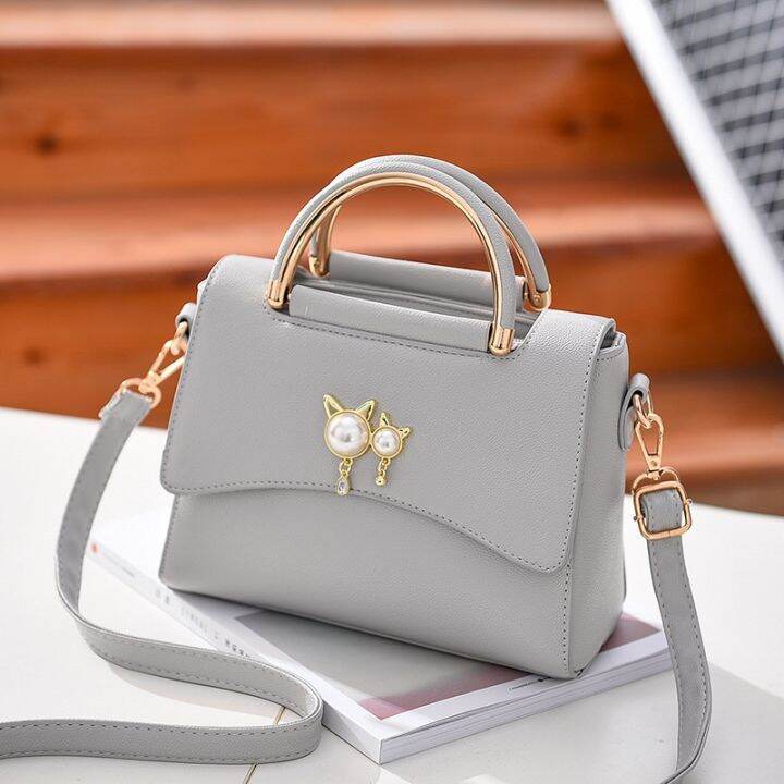 small-bag-female-2021-new-fashion-trend-in-portable-small-bread-contracted-one-shoulder-inclined-shoulder-bag