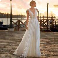 YunShang Chiffon V-Neck Wedding Dresses Sleeveless Lace Applqiues Boho A-Line Bride Gowns Pleats Button Zipper Vestido De novia