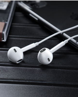 หูฟัง แบบมีสาย หูฟัง 3.5mm หูฟัง i-Phone แบบมีสาย หูฟัง 3.5mm Jack for Samsung Oppo สินค้าพร้อมส่งในไทย