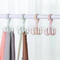 MAYA ที่แขวนของแบบตะขอ 4 แฉก หมุนได้ 360 องศา ที่แขวนของแบบตะขอ คละสี / 4 Position Cloth Hanger