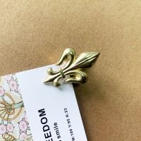 【jw】ﺴ  Classic Stationery Warbler Tail Type Book Clip Notebook Accessories Photography Props
