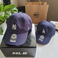 【ซื้อ2แถม1ฟรี】หมวกสีกรมท่า Hard สีขาวขนาดเล็กหมวกเบสบอล2022 Ins ยี่ห้อหน้าเล็กหมวกเบสบอล