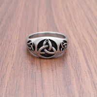 จัดส่งฟรีวินเทจเซลติกส์ triquetra สัญลักษณ์สแตนเลสผู้ชายแหวนทรินิตี้ปมแหวนพระเครื่องนอร์ดิก BIKER เครื่องประดับของขวัญ