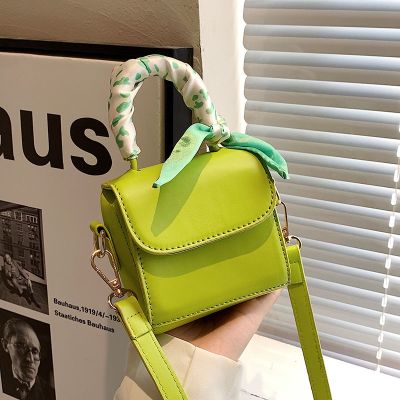 Female bag spring 2022 fashion scarves handbags simple sense recreation inclined shoulder bag mini party bag