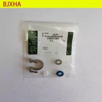 for Land Rover LR3 LR4 Land Rover Sport Injector Modifier Kit Retainer Injector O-ring OEM LR037089