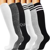 【Sock shop】ถุงเท้าการบีบอัดสีดำสีขาวลายถุงเท้าไม่ลื่นถุงเท้าฟุตบอลถุงน่องกว่าเข่าถุงเท้ากีฬาถุงเท้าวิ่ง