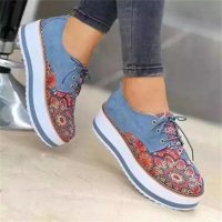 High Quality Embroidered Flowers Platform Shoes Women Flats Casual Ladies Shoes Plus Size Womens Shoes