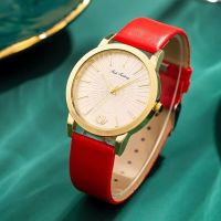 【July】 New foreign trade explosive style quartz watch large dial bar nail student leather strap gold casual all-match womens