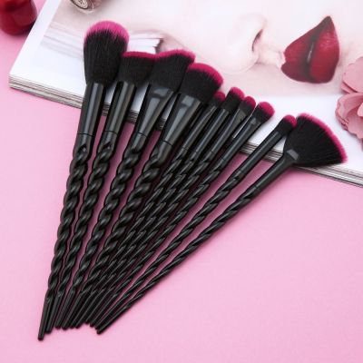 NEW BLACK+RED 10PCS/SET Spiral Design Plastic Handle Beauty Makeup Brushes Cosmetic Foundation Powder Blush Make Up Brush Tool Makeup Brushes Sets