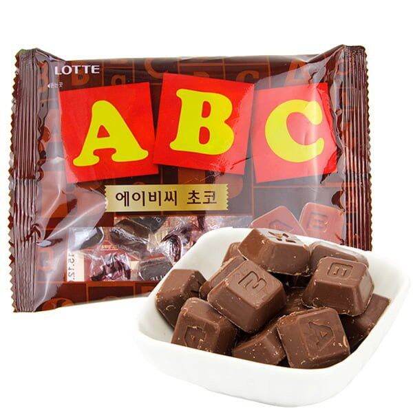 ขนมเกาหลี-ช็อคโกแลตนม-lotte-abc-milk-chocolate-72g-abc