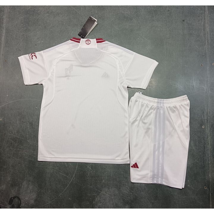 เสื้อกีฬาแขนสั้น-ลายทีมแมนเชสเตอร์ยูไนเต็ด-สีขาว-2023-24