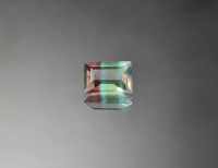 หินเรนโบว์ ฟลูออไรต์ (Rainbow Fluorite Slice With Natural Edge) " หินแห่งความฉลาด " น้ำหนัก 1.11 ct ขนาด 5x3.2x7.4 mm. พลอยแท้ 100% เนื้อดี ราคาถูก