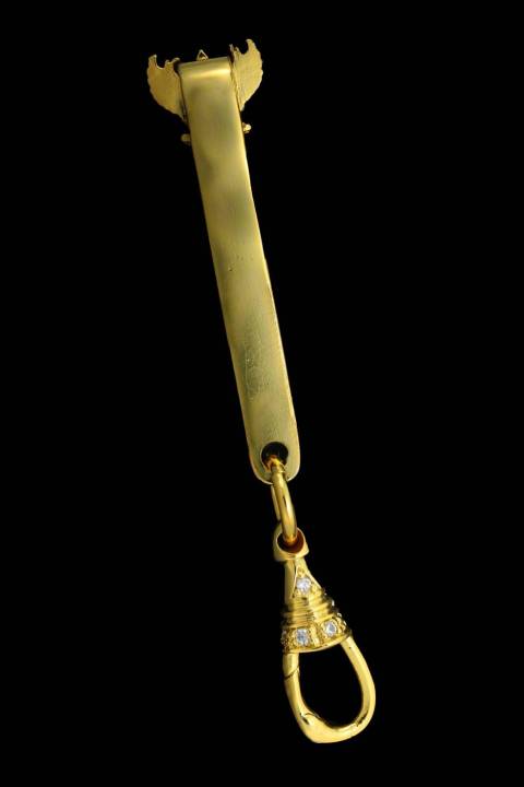 แหนบห้อยพระลายพญาครุฑ-สปริงก้ามปูฝังพลอย-งานทองสูตรชุบทองแท้-96-5-แหนบติดเสื้อโชว์พระด้านนอก