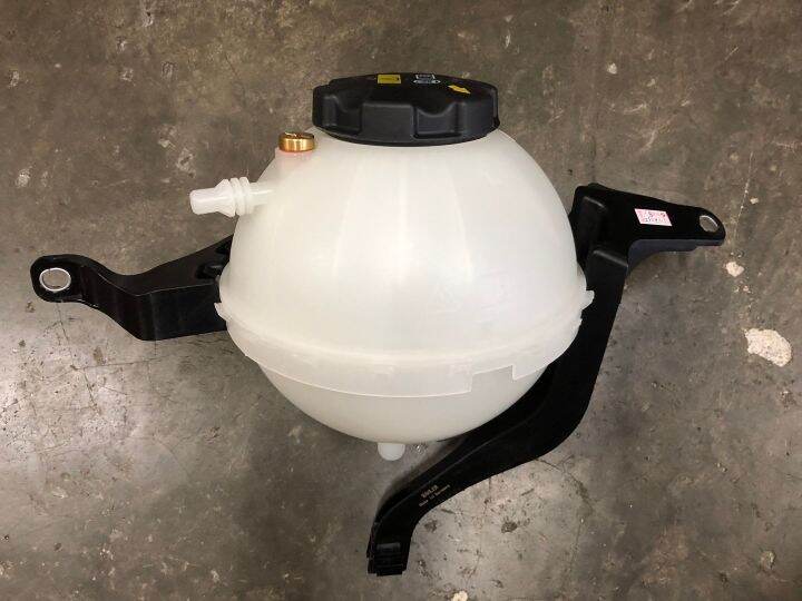 BMW 5 SERIES F10 coolant water expansion tank | Lazada