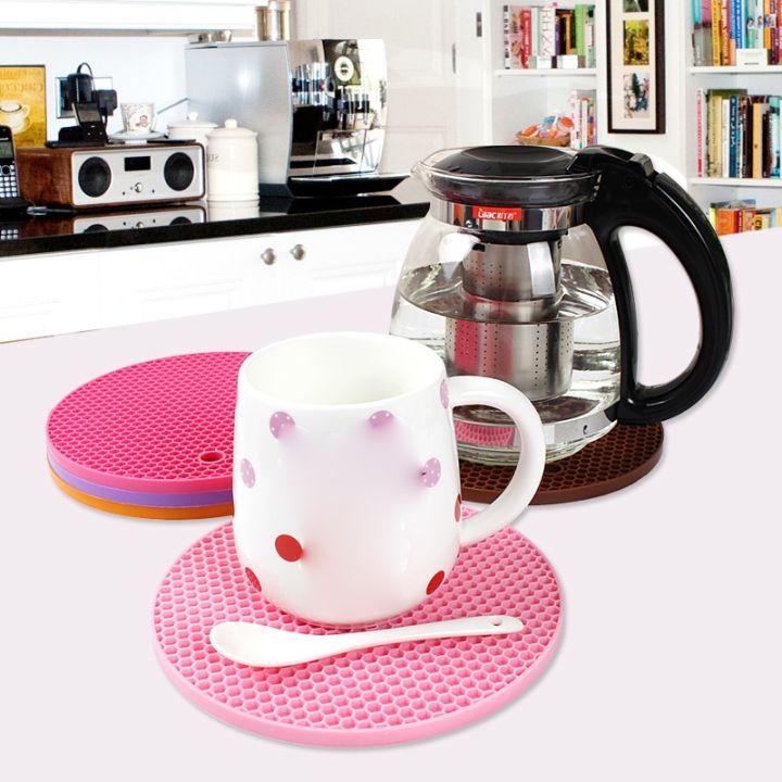 cw-round-resistant-silicone-drink-cup-coasters-non-slip-pot-holder-table-placemat-anti-scalding-microwave