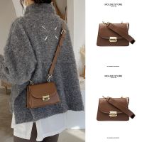 Summer high-quality texture niche brown retro mini small square bag girls 2023 new messenger pockets 【QYUE】