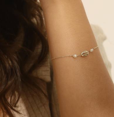 Gails BFK089 Seashell Bracelet สร้อยข้อมือหอยประดับมุก