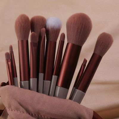 13 pieces of Four Seasons Green Makeup brush Set Portable Soft Hair powder blusher Brush eye shadow Brush Full Set of Makeup Tools