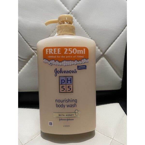Johnson 's Ph 5.5 For Healthy Skin with Almond Oil Body Wash 500ml