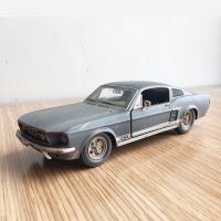 Maisto 1967ฟอร์ดรุ่น Mustang GT โมเดลรถยนต์1: 24มัสแตงเพื่อทำรุ่นเก่ารถโลหะผสมคอลเลกชันที่มีค่าโมเดลรถยนต์สำหรับเป็นของขวัญ