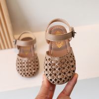 Summer Girls Sandals Cover Toe Hollow-out Soft Pu Leather Children Sliders Plain Fashion Light Kids Flats Girls Sandals