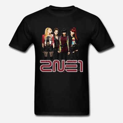 เสื้อยืดลําลอง ผ้าฝ้าย 100% แขนสั้น พิมพ์ลาย 2Ne1 Minzy Dara Bom. Kpop ของขวัญคริสต์มาส สไตล์เกาหลี สีดํา สําหรับผู้ชาย และผู้หญิง LNYE