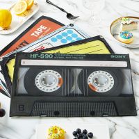 【YF】 Vintage Cassette Music Tape Placemat Non-Slip Heat Resistant Washable Plate Mat For Dining Table Bowl Coaster Home Decor 42x32cm