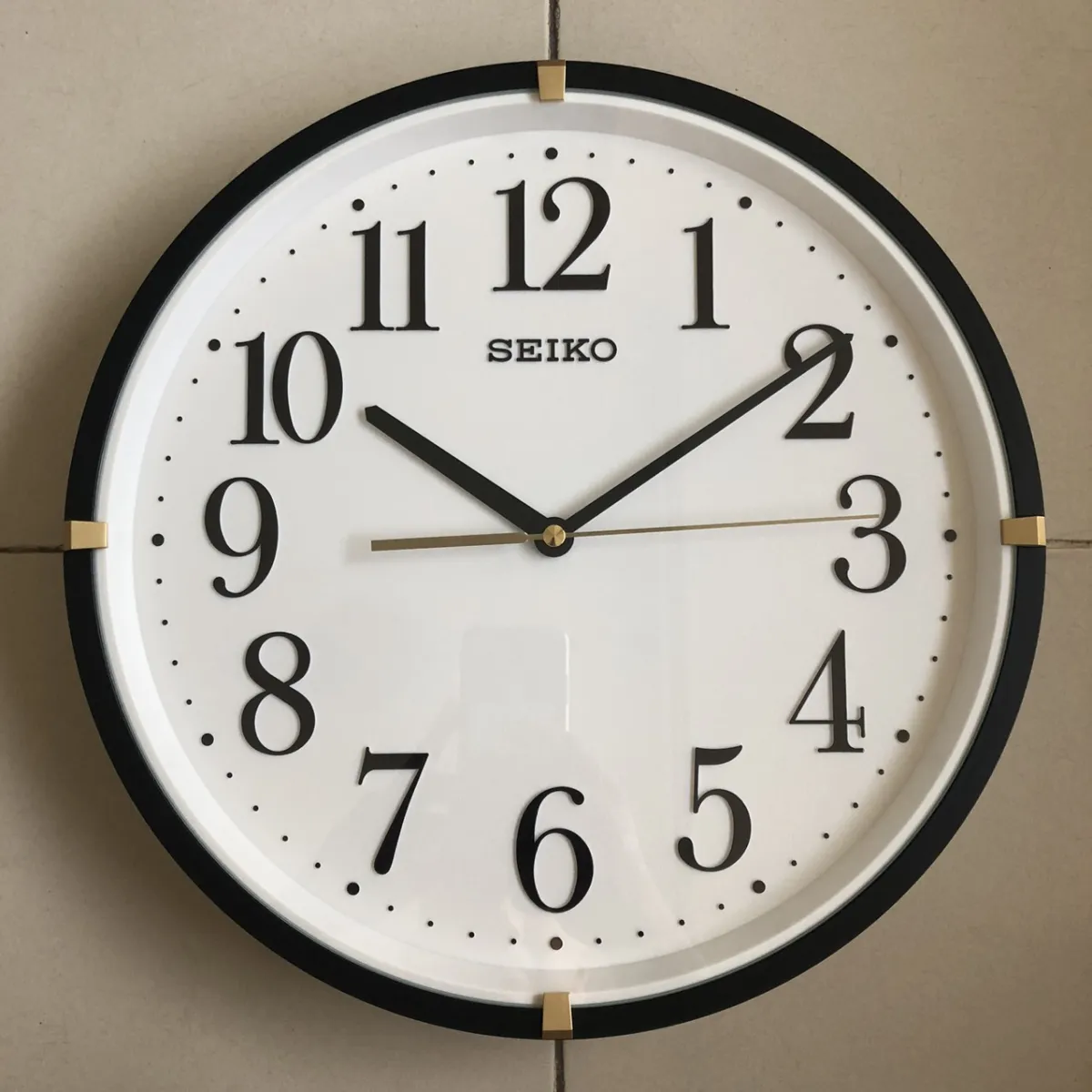 Đồng hồ treo tường (Wall clock) SEIKO QXA746K 