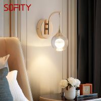 BERTH โคมไฟติดผนังคริสตัลนอร์ดิกที่ทันสมัย Simple Moon Sconce LED ห้องนั่งเล่นตกแต่งโคมไฟข้างเตียง