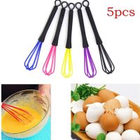 5pcs Plastic Color Egg Beater Manual Creamer Plastic Salon Hairdresser Dye Balloon Whisk Whip Mixer Stirrer Whisk (Random Color)