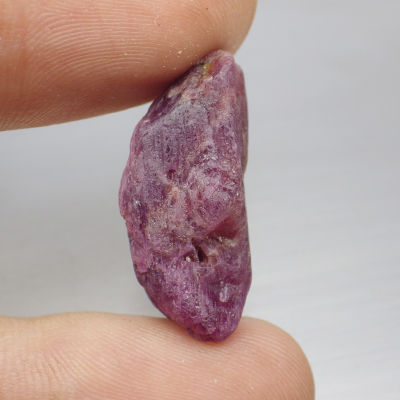 พลอย ก้อน รูบี้ ทับทิม ดิบ ธรรมชาติ แท้ ( Unheated Natural Ruby ) หนัก 27.54 กะรัต