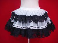 กระโปรงพังค์สีขาวดำ ชายลายหัวกะโหลก (White &amp; Black Skull Punk Skirt)