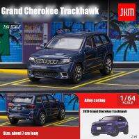 JKM รถโมเดลเชอโรกี1/64 2019รถแทร็คฮอว์กหุ่นอัลลอย SUV Diecast ออฟโรด JKM สำหรับเด็กของขวัญ