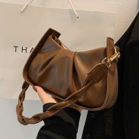 ✸  Small bag womens 2022 new trendy autumn and winter texture ins niche high-end underarm cloud bag shoulder Messenger bag