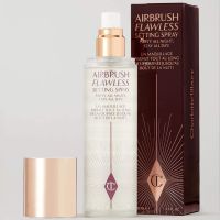 Charlotte Tilbury  Airbrush Flawless Setting Spray ขนาด 100ml. สเปรย์ให้ความชุ่มชื้น ปราศจากแอลกอฮอล์และน้ำมัน ช่วยให้เครื่องสำอางติดทนยาวนานถึง 16 ชั่วโมง