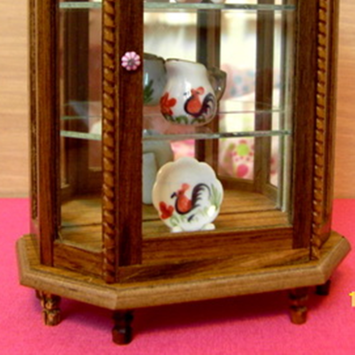 ตู้-กระจก-โชว์-ของ-ตู้-โชว์-ไม้-สัก-ตู้ไม้สักจิ๋วลายไทย-ทรง-6-เหลี่ยม-กระจก-ตู้โชว์-ชั้นวางโมเดล-ตุ๊กตา-ของจิ๋ว-แต่งบ้าน-collectibles-miniature