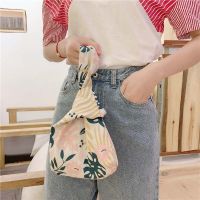 ❧✳ Ladies Bar Knot Handbag Literary Style Leaf Pattern Wrist Handbag Womens Coin Purse and Mobile Phone Bags