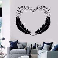 (สติ๊กเกอร์และรูปลอกผนัง) Bulu Jantung Dinding Vinyl Stiker Dekorasi Burung Cinta Romantis Kamar Tidur Dinding Interior Dekoratif Stiker Dinding Tahan