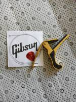 สายแยก Gibson เบอร์ 9 + พร้อมคาโป้หลากสีอย่างดี + แถมปิ๊ก 1