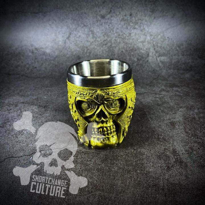 ของสะสม-แก้วช็อตลายนูน-รูปหัวกะโหลกนักรบ-warrior-skull-shot-glass