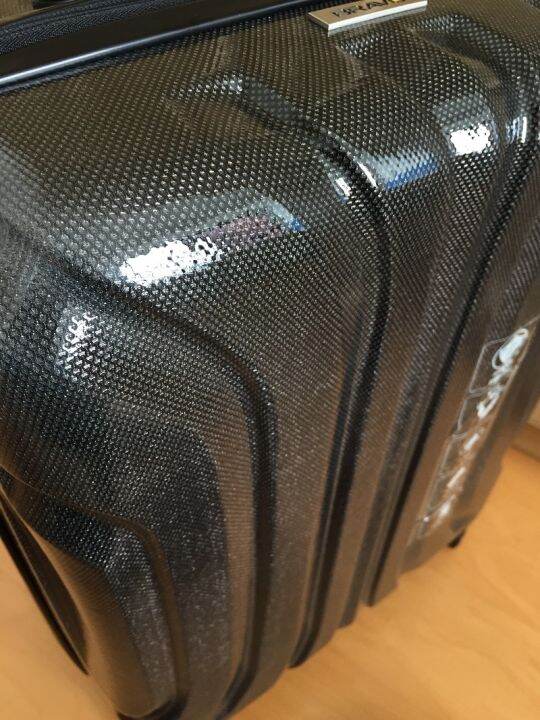 Japanese sharp goods! Ultralight luggage capacity 20 inch boarding box