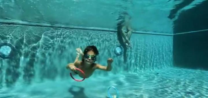 ของเล่นในสระว่ายน้ำ-ห่วงฝึกดำน้ำสำหรับเด็กหัดว่ายน้ำ-แพค-4-ชิ้น-ฝึกเรียนรู้ทักษะการอยู่ใต้น้ำให้นานขึ้น