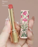 Gucci Rouge de Beaute Brillant Glow &amp; care Lip Colour 1.8g. สี 208 They met in Argentina