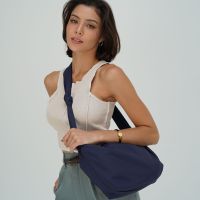 [ONLY AT TRES] Erzin Fluffy Shoulder Bag - Kodangs