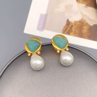 Mermaid foam French Baroque Earrings with Green Jade Pearl Earrings Female ZJWL