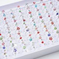 10Pcs/Lot New Korean Fashion Flower Rhinestone Adjustable Rings For Women Girl Sweet Finger Jewelry Mixed Style Accessories Gift Storage Boxes