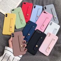 Wrist Strap Phone Holder Silicone Case For iPhone 13 12 11 Pro Mini X Xs MAX XR 7 8 Plus Anti Fall Candy Color Soft Back Cover