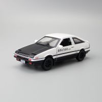 รถของเล่น AE86รถยนต์ Toyota แบบเริ่มต้นที่1/32ประตูไฟเสียงแบบดึงกลับได้โมเดลย่อส่วนของขวัญคอลเลกชันเพื่อการศึกษาสำหรับเด็ก